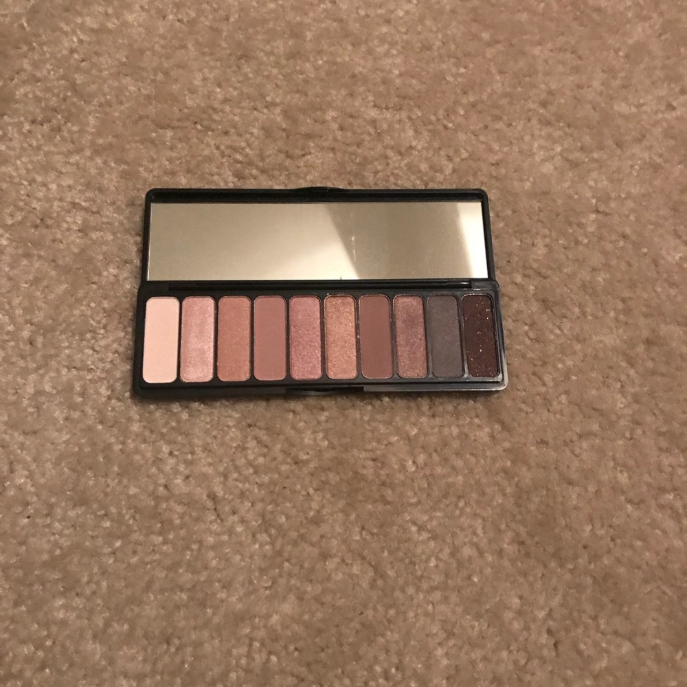 Elf eye shadow